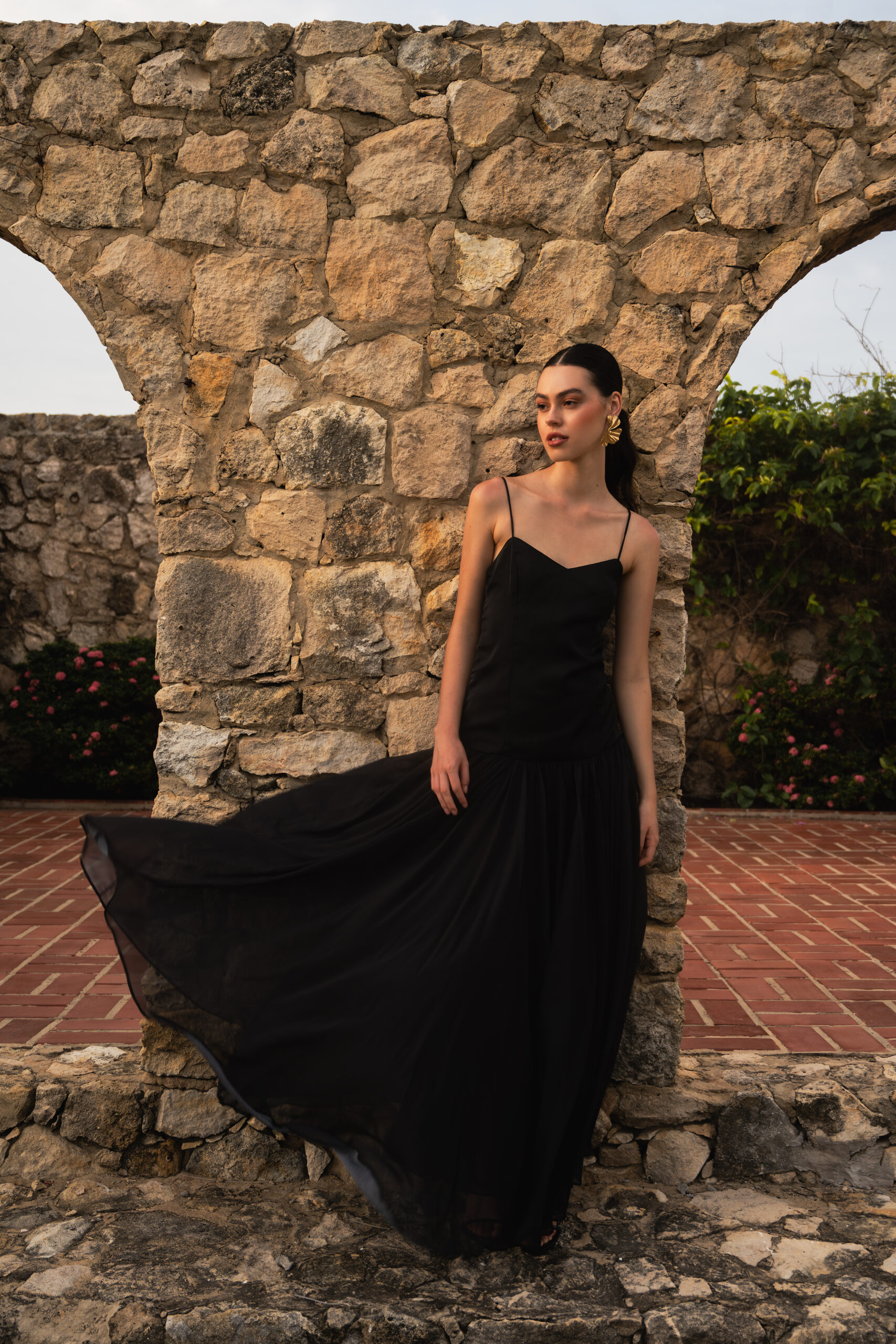 VESTIDO NEGRO3